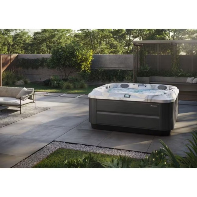 JACUZZI® J-332 mini spa da esterno con 2 Lounge